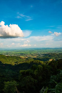 KM 12 'den bakıldığında dağ manzarası, Chiang Rai vilayeti.