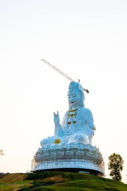 Quan Yin heykeli Huay Plakang tapınağında yapım aşamasında, Tayland