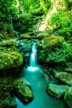 Tayland, Bokuai bölgesinde Sapan şelalesi.