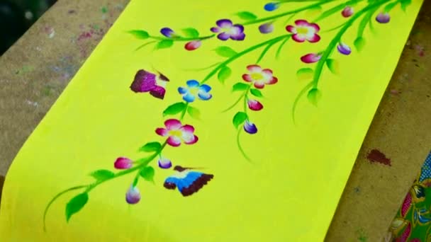 Painting Flowers Mulberry Paper Sang Village Chiang Mai Province — Stock Video