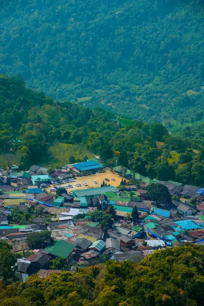 Tayland 'ın Chiang Mai eyaletinin dağlarının ortasındaki Hill Kabilesi köyü.