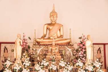 Nakhonsawan, Tayland 'da Altın Buda Heykeli veya Luang Phor Sri Sawan.