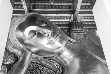 Reclining Buddha at Pamok Temple, Thailand. clipart