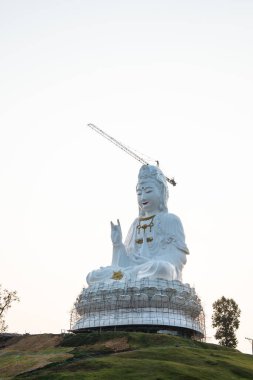 Quan Yin heykeli Huay Plakang tapınağında yapım aşamasında, Tayland