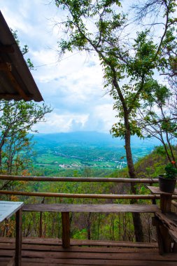 Pan şehrinin dinlenme alanı Chalermprakiat Rachanusorn Tapınağı, Tayland.