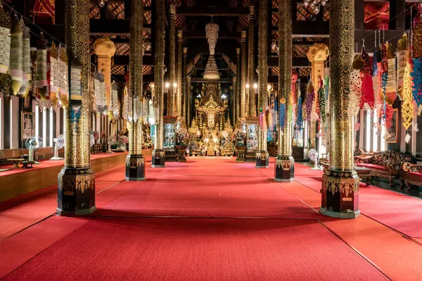 CHIANG MAI, THAILAND - 29 Mart 2020 Wat Pa Dara Phirom kraliyet tapınağı, Chiang Mai.