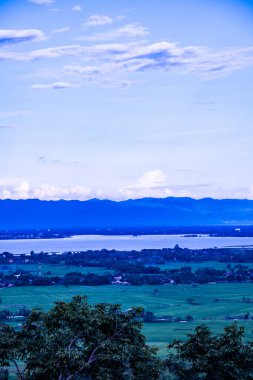 Analyo Thipayaram tapınağındaki Kwan Phayao bakış açısı, Tayland.