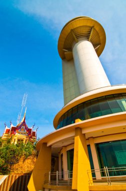 Tayland kilisesi ve dağ kulesi, Tayland.