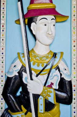 Tay tarzı sanat Wat Phra Kaew Tapınak, Tayland, kapıdaki kalıplama.