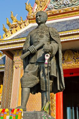 Kral Chulalongkorn heykeli Mahachulalongkornra javidyalaya Üniversitesi, Tayland.