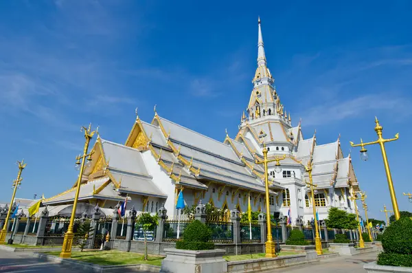Sothorn Wararam Woraviharn Tapınağı, Tayland.