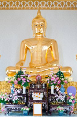 Altın güzelliğindeki Buda Kilisede, Tayland.