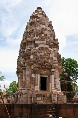 Sakaeo ilindeki tadilat sırasında Sadok Gok Thom kalesi, Tayland.
