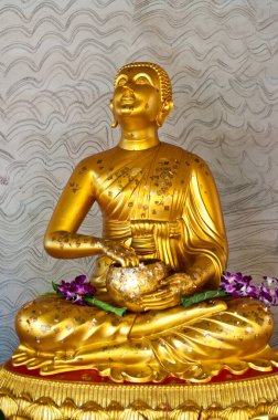 Wat Kaopra tapınağındaki Buda heykeli, Tayland.