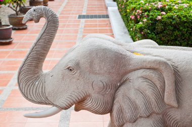 Tapınak, Tayland fili heykele başkanı.