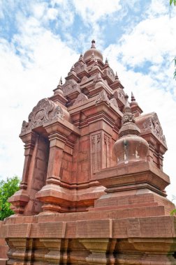 Kahverengi stupa, Pra Maha Tapınağı, Tayland.
