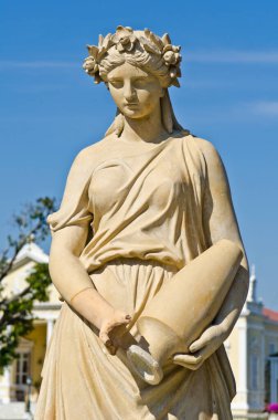 Tayland 'daki Bang Pa-In Sarayı' ndaki heykel..