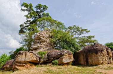 Mor Hin Khao taş parkının manzarası, Tayland Style Stone Henge, Tayland.