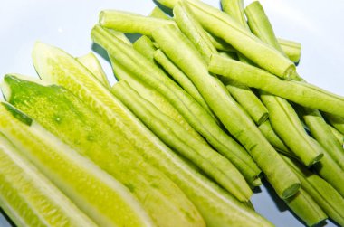 Taze fasulye ve taze salatalık, Tayland.