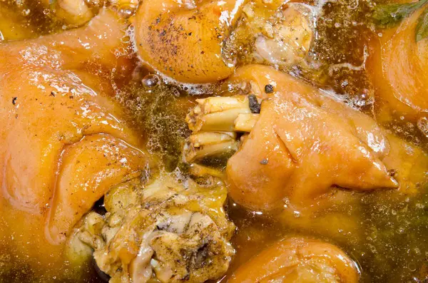 Khamoo, Tayland usulü domuz eti..