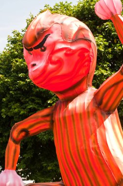 İçerideki kumaştan yapılmış maymun modelinin Tayland 'da lambası var..