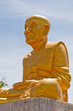 Luang Pu Thuat, Tayland 'daki büyük altın keşiş heykeli..