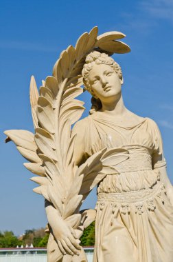 Tayland 'daki Bang Pa-In Sarayı' ndaki heykel..