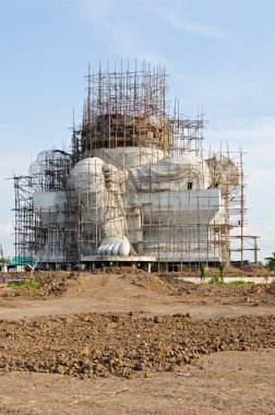 Büyük Ganesha heykeli yapım aşamasında, Tayland.