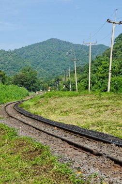 Ormandaki tren yolu, Tayland.