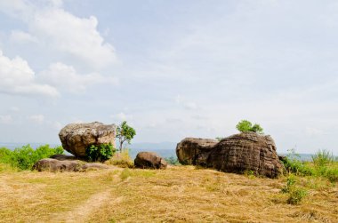 Mor Hin Khao taş parkının manzarası, Tayland Style Stone Henge, Tayland.