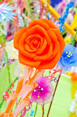 Kağıttan yapılmış portakal gülü, Tayland.