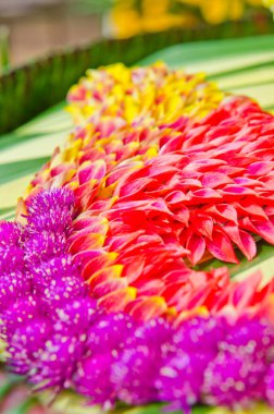 Çiçekten yapılmış çiçek dekorasyonu arka planı, Tayland.