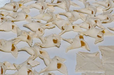 Tayland 'da çam tatlısı için taze un..