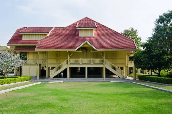 Chao Dara Rasmi 'nin Dara Pirom Sarayı, Tayland.