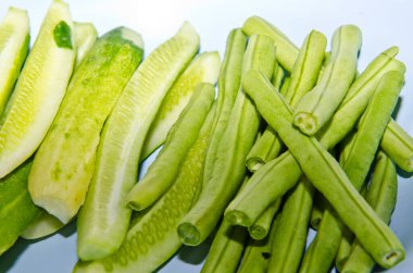 Taze fasulye ve taze salatalık, Tayland.