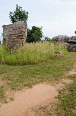 Mor Hin Khao taş parkının manzarası, Tayland Style Stone Henge, Tayland.