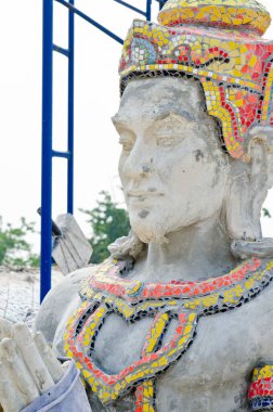 Tayland 'da yapım aşamasındaki kral heykeli..