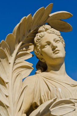 Tayland 'daki Bang Pa-In Sarayı' ndaki heykel..