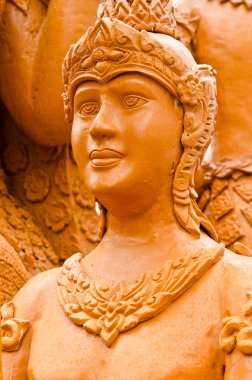 Tayland 'da mum festivalinde yapılan Tayland tarzı kalıp sanatı.