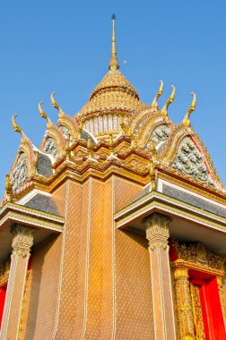 Tayland 'da Mahachulalongkornra javidyalaya Üniversitesi' nde Tayland tarzı bir bina..