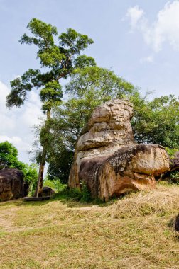 Mor Hin Khao taş parkının manzarası, Tayland Style Stone Henge, Tayland.
