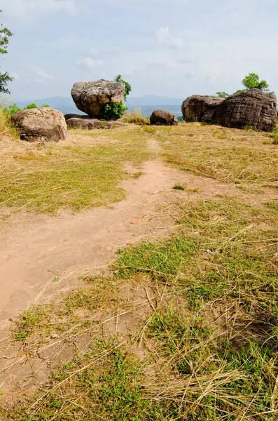 Mor Hin Khao taş parkının manzarası, Tayland Style Stone Henge, Tayland.