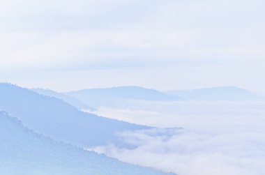 Bakış açısına göre sis denizi, Tayland Nakhonratchasima vilayeti.