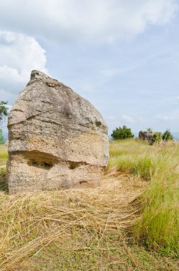 Mor Hin Khao taş parkının manzarası, Tayland Style Stone Henge, Tayland.