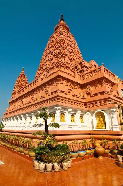 Mavi gökyüzü, Tayland Güzel pagoda.