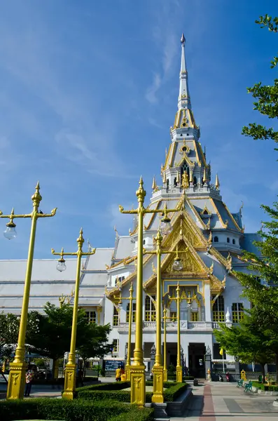 Sothorn Wararam Woraviharn Tapınağı, Tayland.