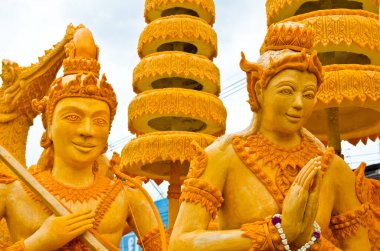 Tayland 'da mum festivalinde yapılan Tayland tarzı oyma sanatı.