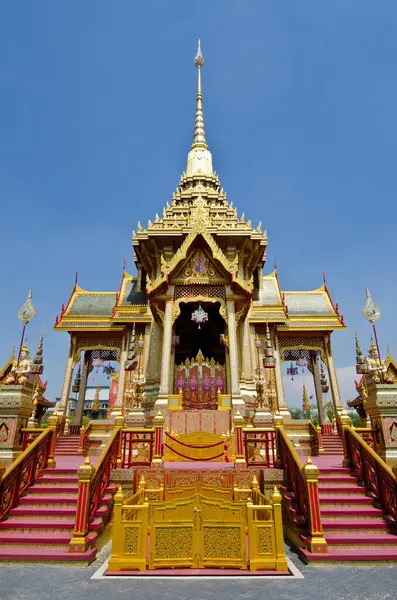 Kraliyet krematoryumu (Phra Men) kraliyet yakma töreninde, Tayland.