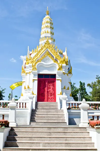 Tayland 'ın Sakaeo ilindeki şehir tapınağı..