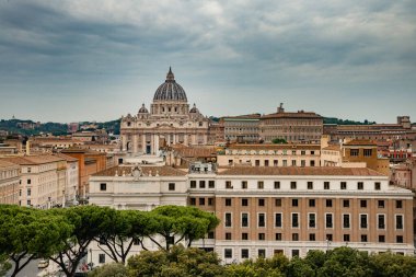 St. Peter's Basilica in Rome, view from the Castel Sant'Angelo, by Pascal Kehl